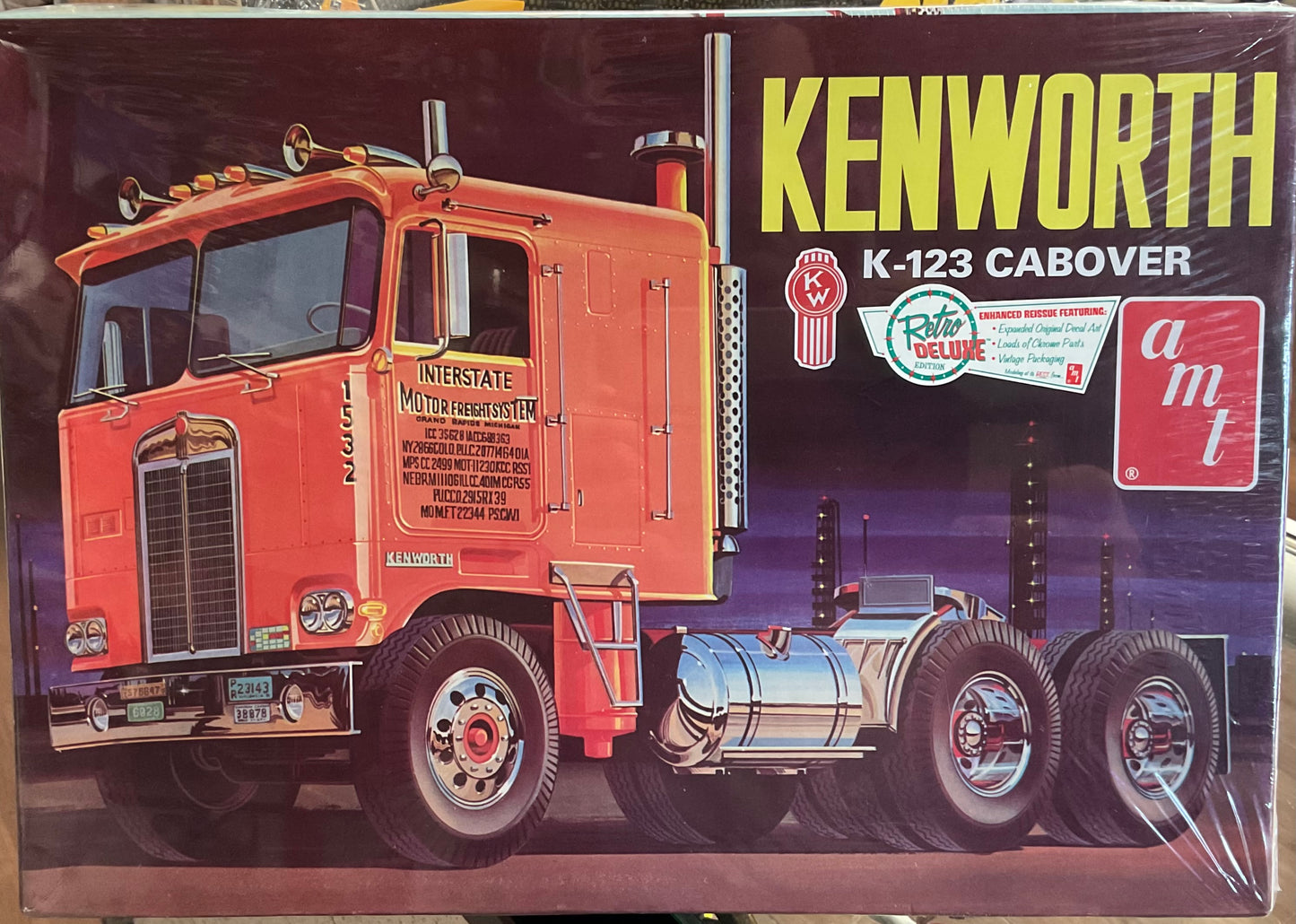 Kenworth K-123 Cabover AMT 1:25