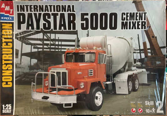 International Paystar 5000 AMT ERTL 1:25